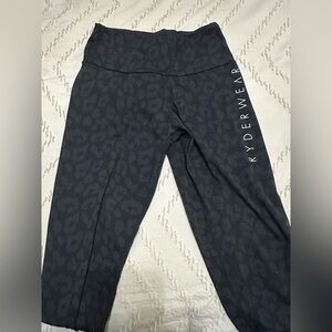 Ryderwear Dark Leopard Print Leggings